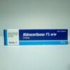 ¿Qué es la Crema Hidrocortizona Balaxi? La crema hidrocortizona Balaxi es un tratamiento dermatológico formulado para aliviar la inflamación y el enrojecimiento de la piel. Es ideal para el manejo de condiciones como dermatitis, picaduras de insectos y reacciones alérgicas. Beneficios de la Crema Hidrocortizona Balaxi Este producto ofrece una rápida acción antiinflamatoria, ayudando a reducir el malestar y la irritación. Su aplicación regular puede llevar a una mejora notable en la apariencia de la piel afectada. Modo de Uso Para obtener los mejores resultados con la crema hidrocortizona Balaxi, aplique una capa fina sobre el área afectada dos veces al día, o según las indicaciones de su médico. Evite su uso prolongado sin supervisión médica.